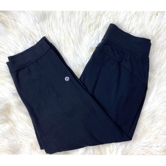 Lululemon Rejuvenate Crop18” black size 4 - Picture 5 of 5